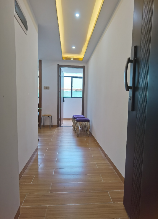 小產(chǎn)權(quán)房轉(zhuǎn)讓應(yīng)該辦哪些手續(xù)?