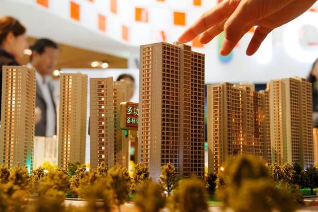 降準(zhǔn)入門(mén)檻等各式各樣的鼓勵(lì)買(mǎi)房政策