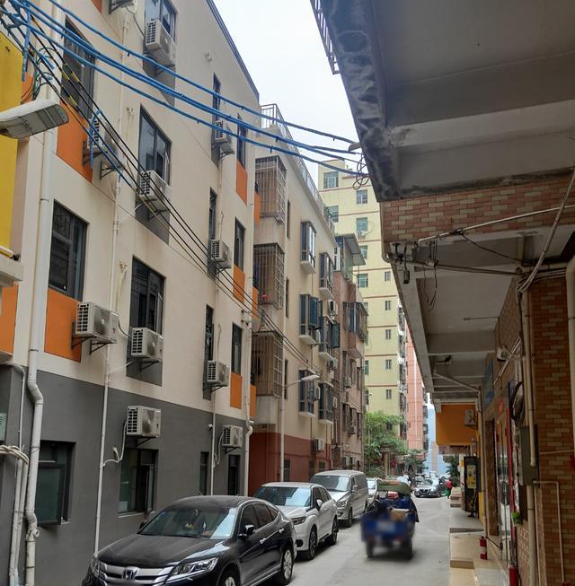經(jīng)過正規(guī)報(bào)建的村委統(tǒng)建樓